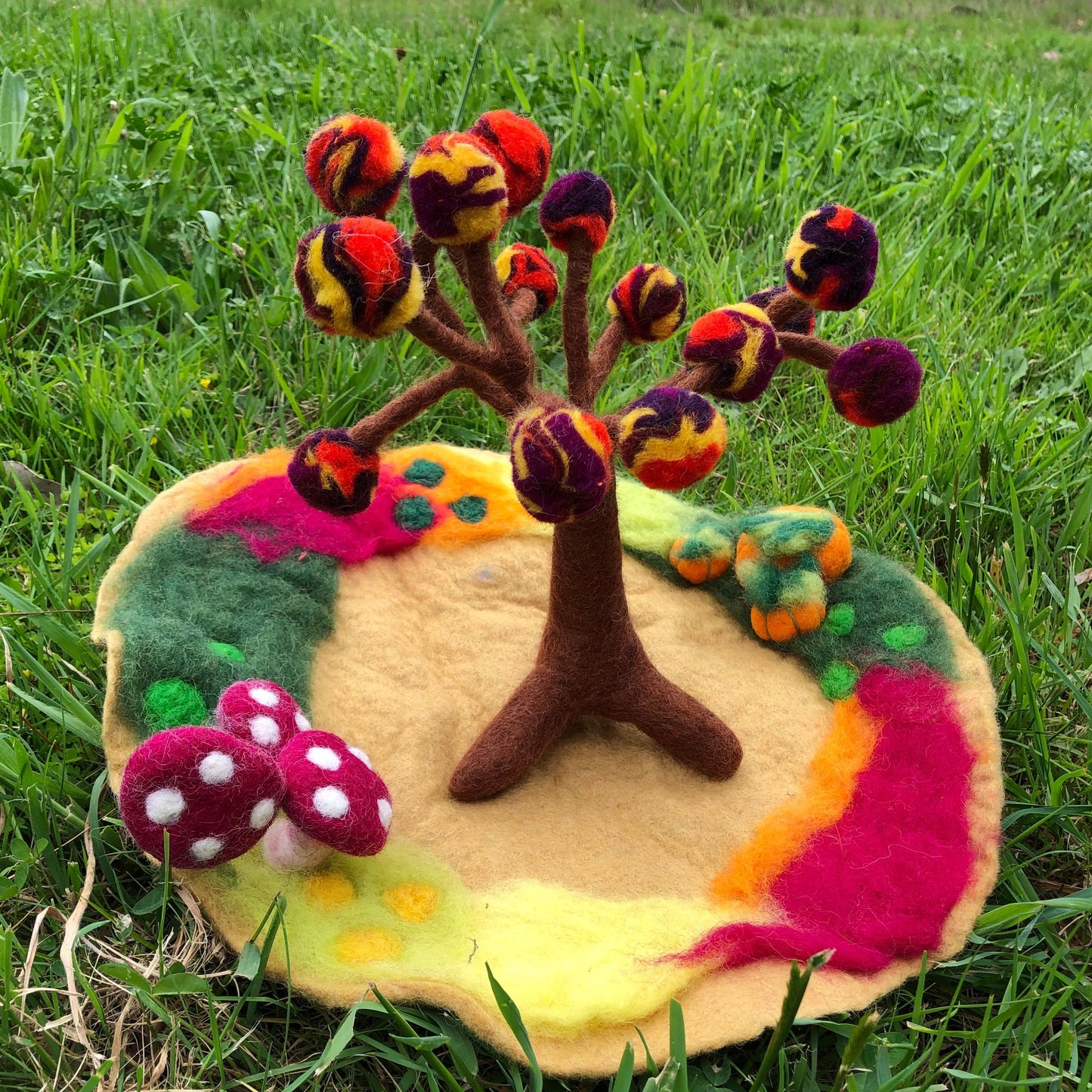 Autumn seasonal pom-pom tree