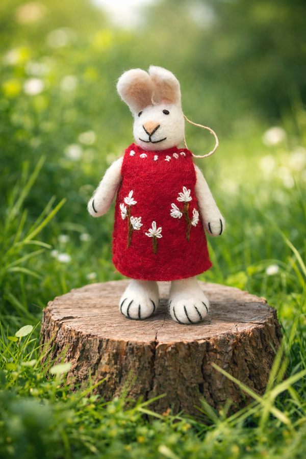 Ruby red Bunny – Himalayanfeltcoshop
