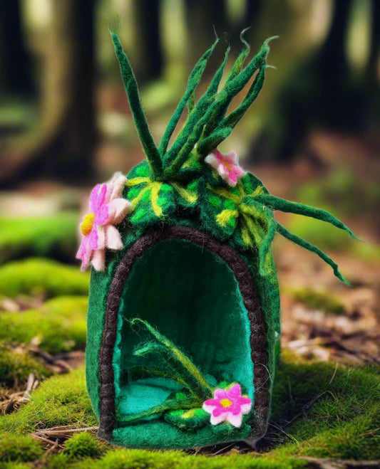 Lilly mini cave
