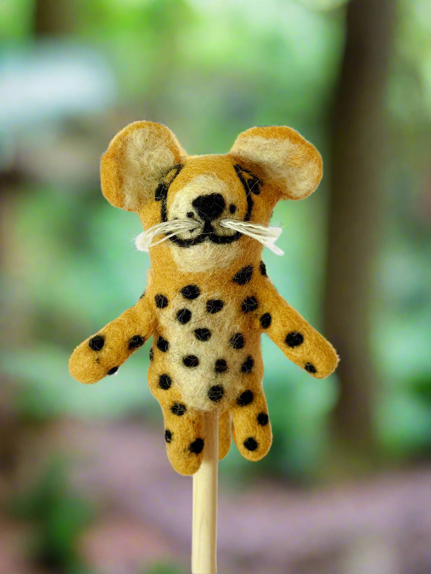 Leopard 3d finger puppet