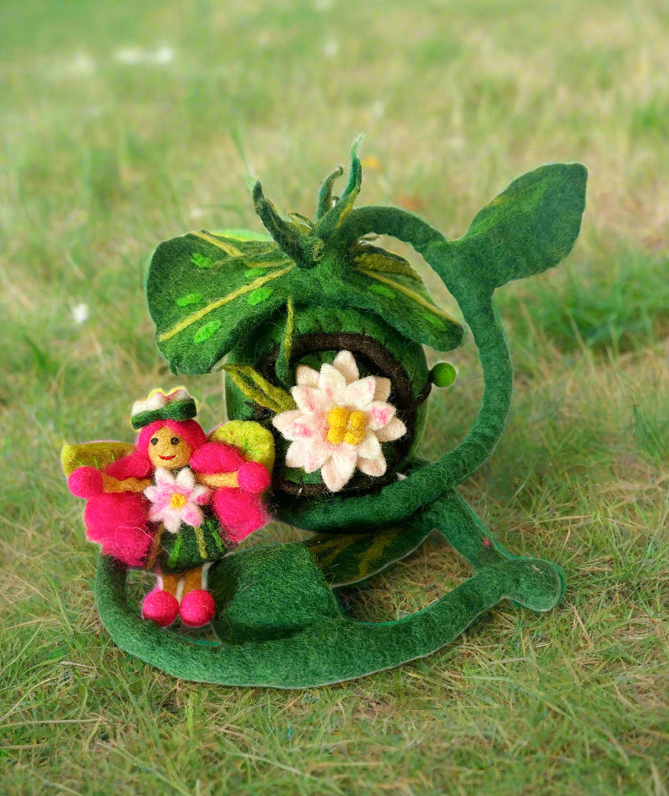 Lilly pod-small