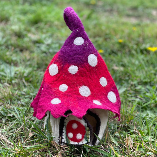 Shroom home-red