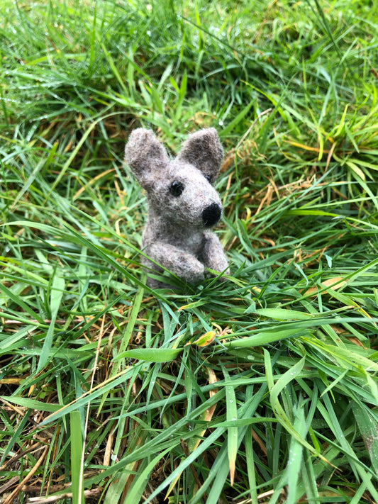 Kangaroo finger puppet